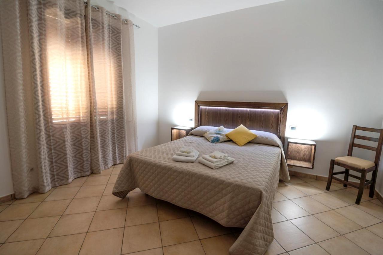 Perla Di Mare Appartamenti Castelluzzo Buitenkant foto