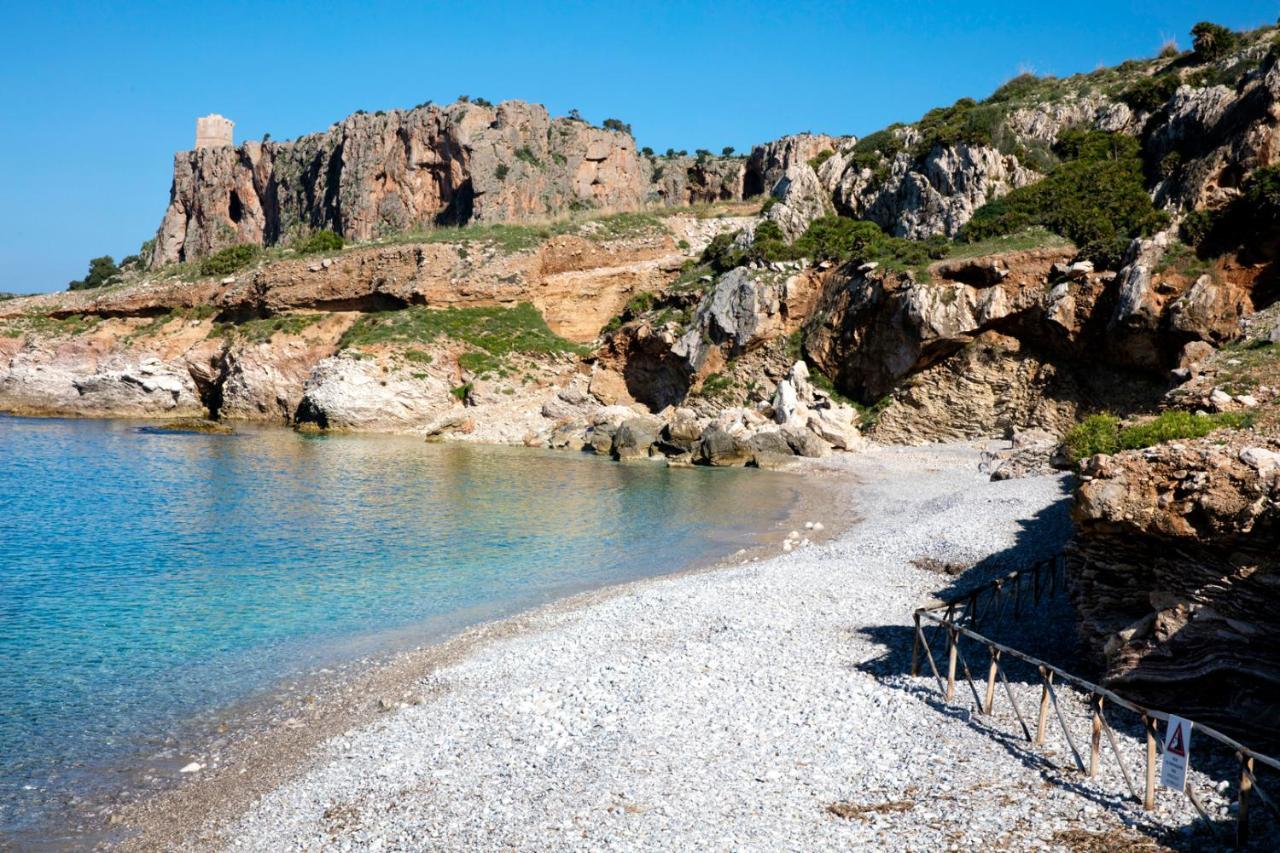 Perla Di Mare Appartamenti Castelluzzo Buitenkant foto