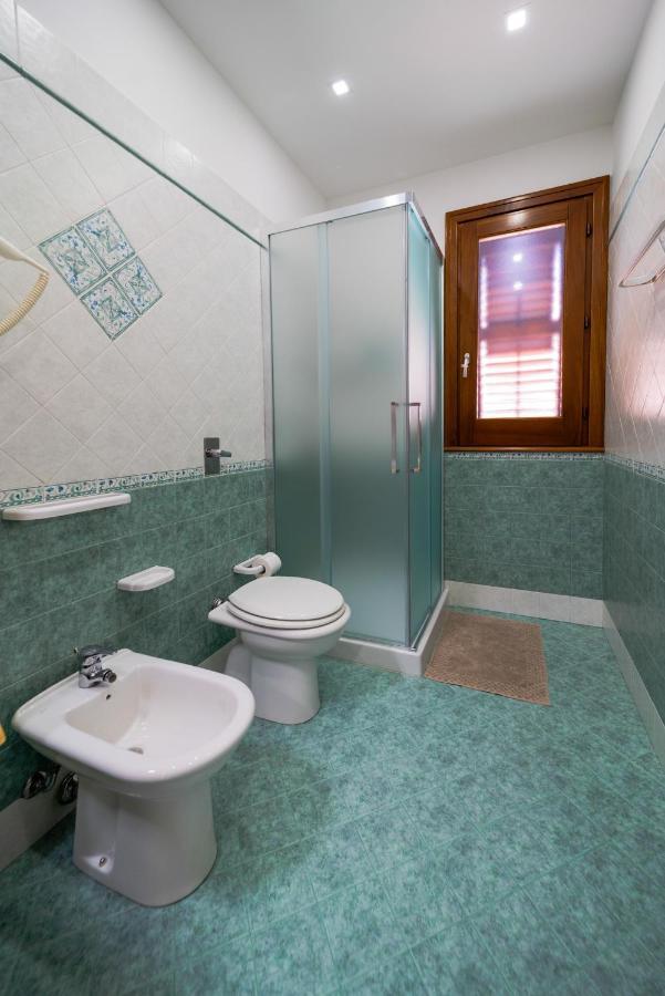 Perla Di Mare Appartamenti Castelluzzo Buitenkant foto