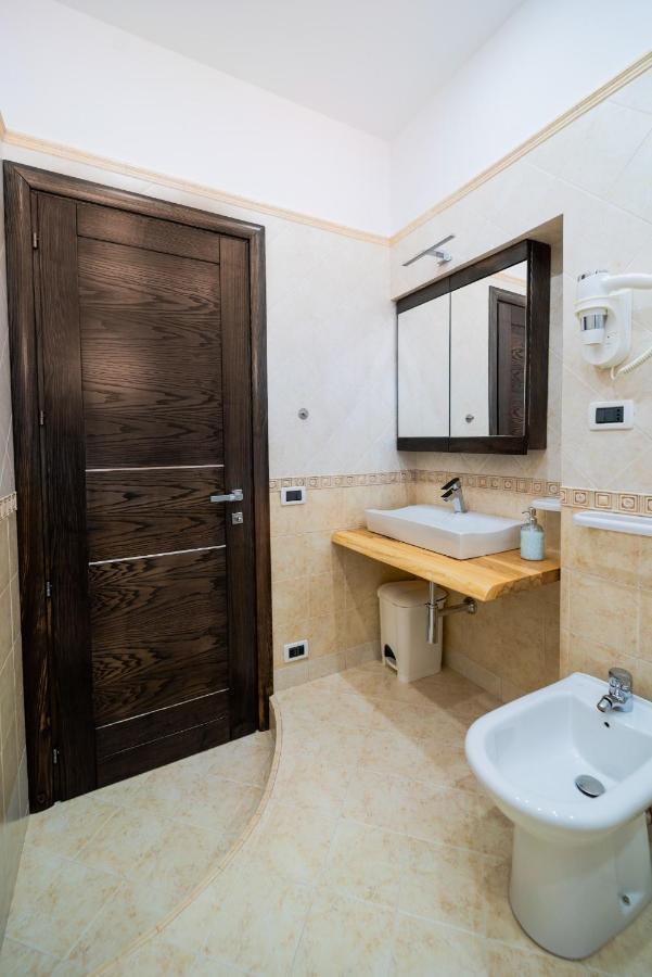 Perla Di Mare Appartamenti Castelluzzo Buitenkant foto